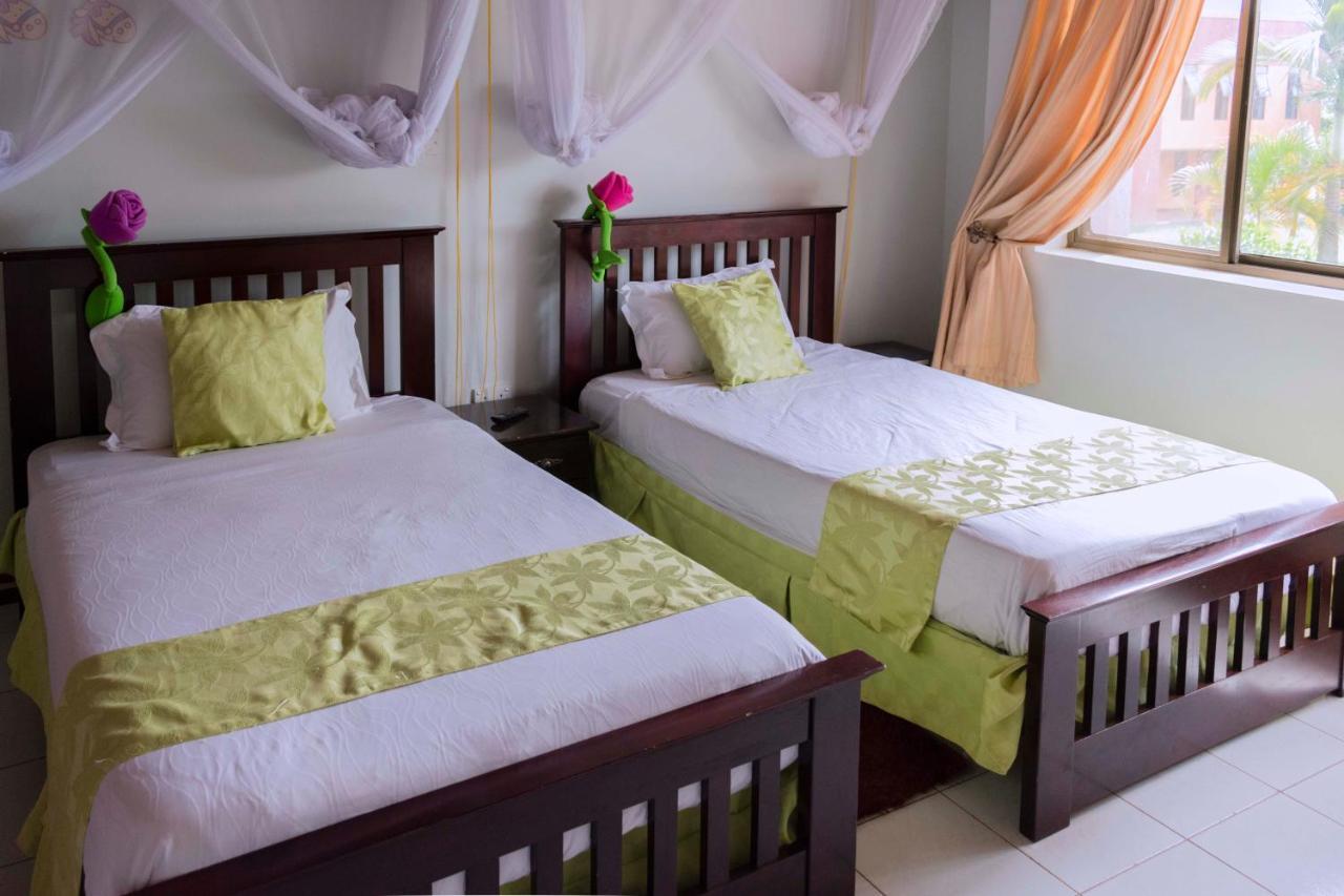 Fort Fun City Hotel Fort Portal Exterior photo