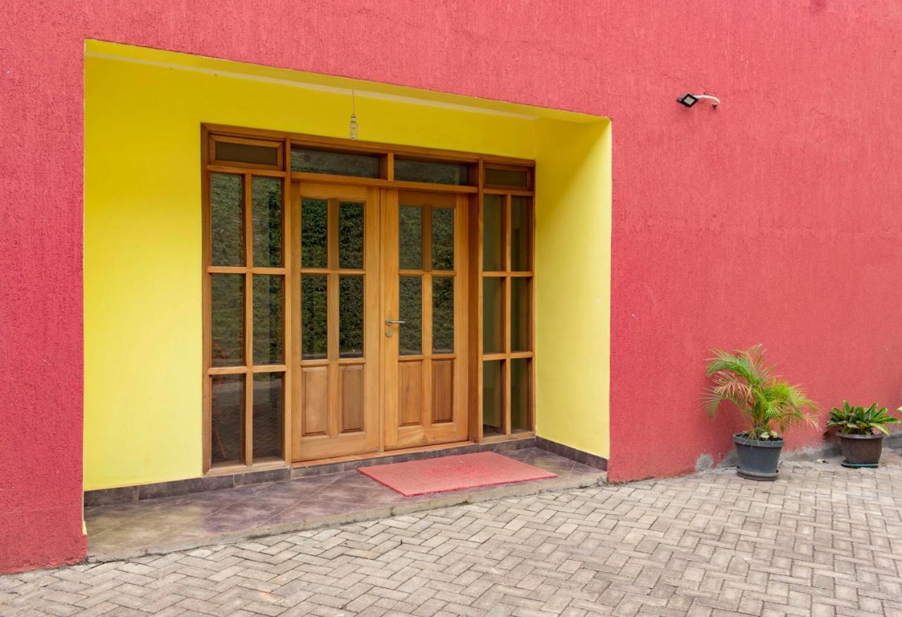 Fort Fun City Hotel Fort Portal Exterior photo