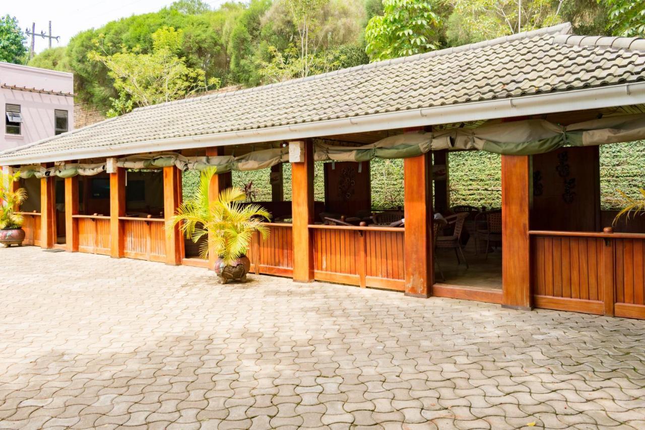 Fort Fun City Hotel Fort Portal Exterior photo