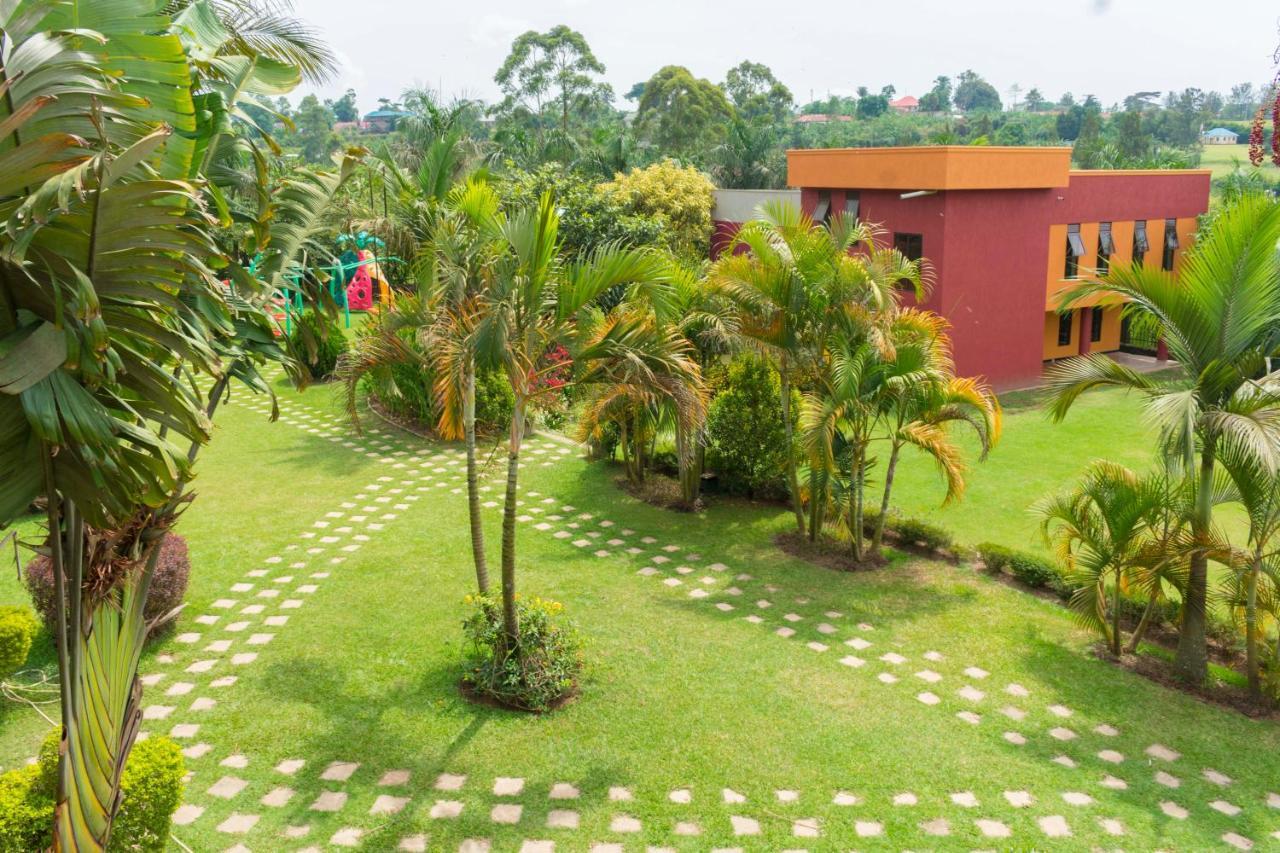 Fort Fun City Hotel Fort Portal Exterior photo